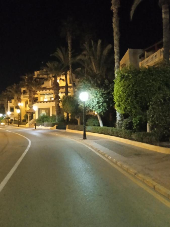 Casa Al Mare Aldea Apartment ตอร์เรเวียคา ภายนอก รูปภาพ